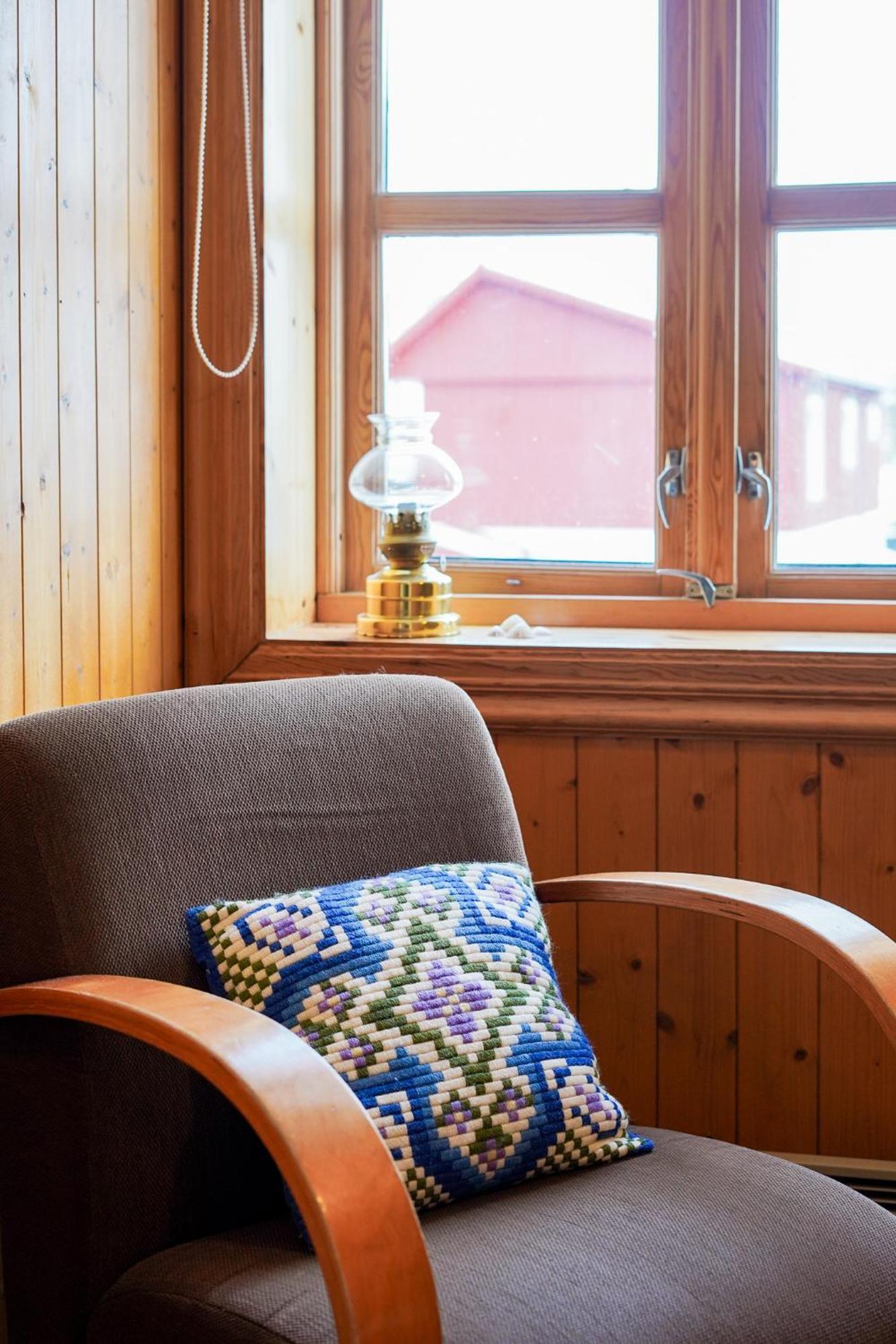 Heimbrygga Restaurant & Accommodation Skrova Екстер'єр фото